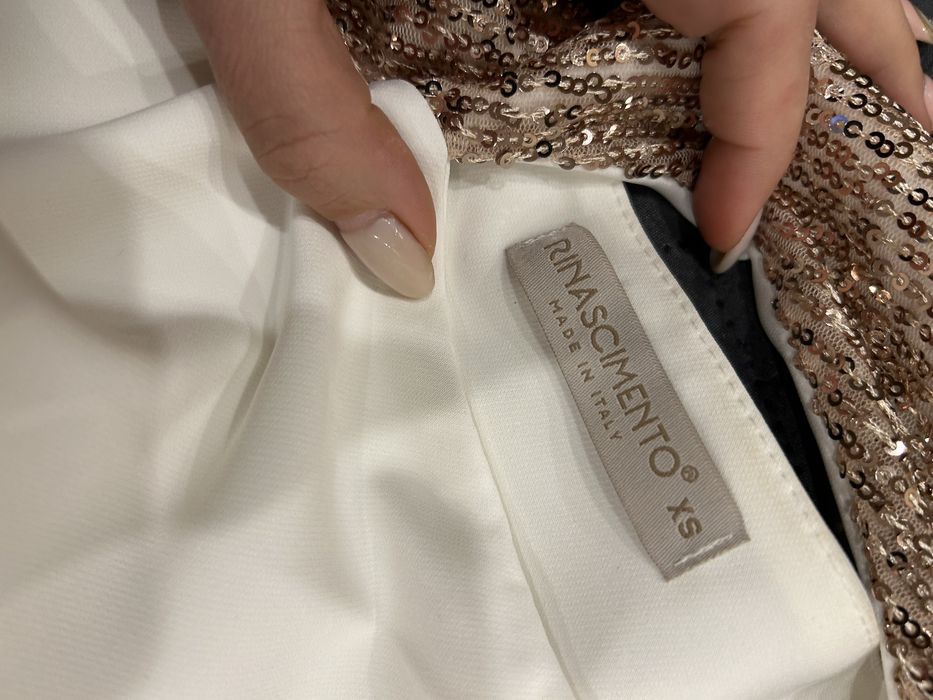 Рокля Rinascimento