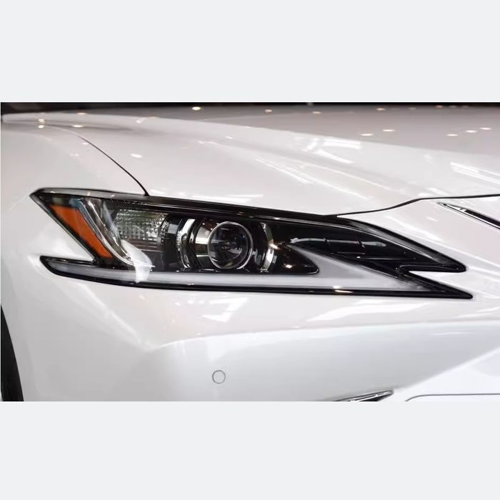 Стекла фар lexus  es300, es350
