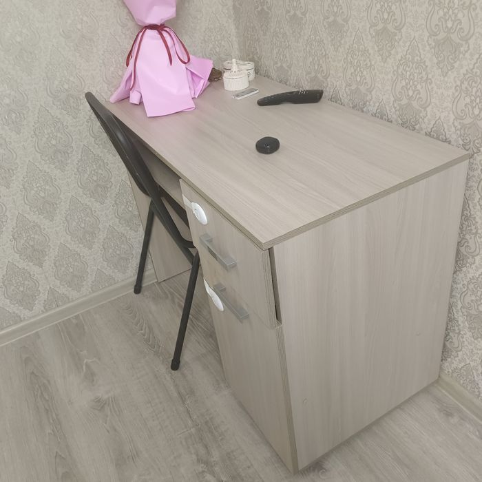 Продам стол школьника