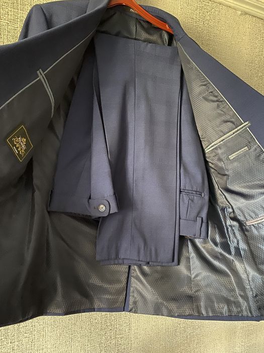 Продам мужской костюм