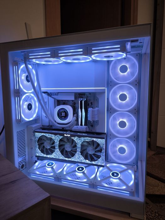 Carcasa Phanteks NV7 Full Tower + suport vertical GPU