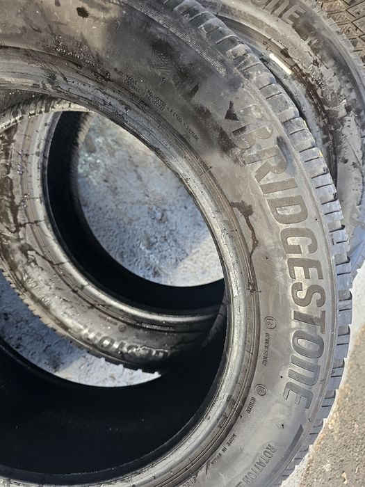 235 55 18 m+s bridgestone