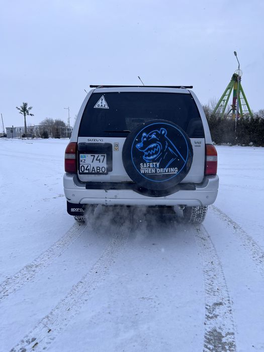 Продам Suziki Grand Vitara XL7
