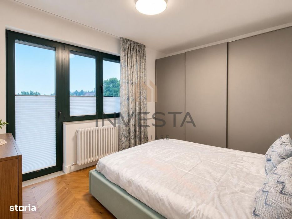 Apartament 4 camere de inchiriat + garaj, zona Centrala