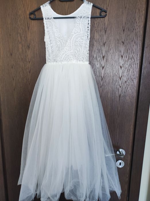 Прекрасна рокля за малки принцеси