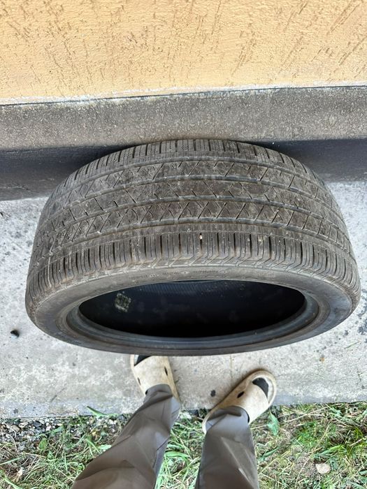 Шины Continental255/45R20 летняя, 1 штука