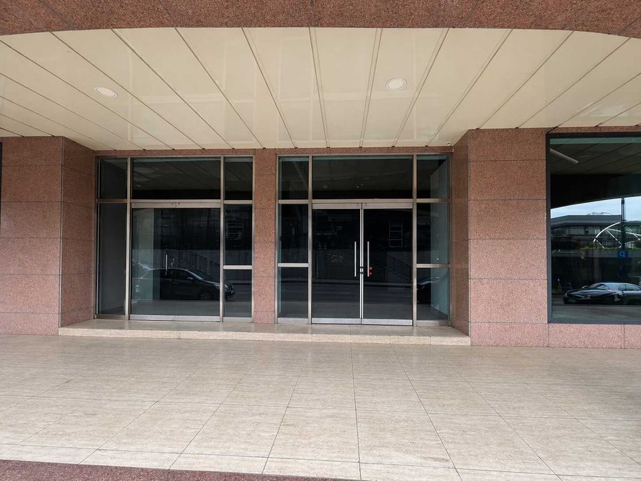 Аренда Помещение 700 м²(можно разделить) в Seoul Mun (RG)