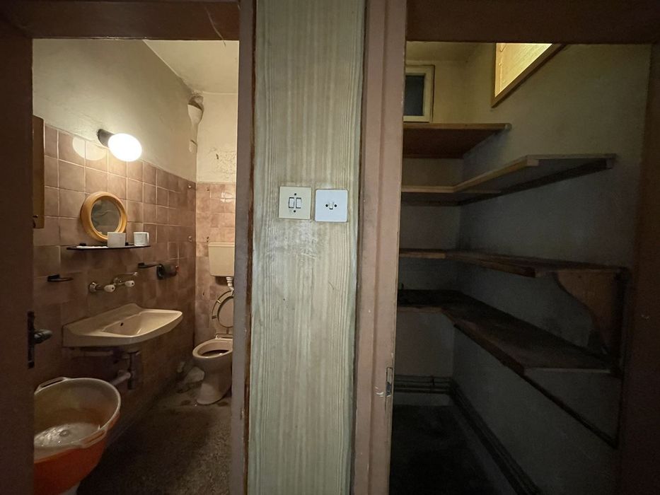 Продава се Двустаен апартамент в Стара Загора, Център - 64 кв.м за 1407 €/кв.м - Снимка #11