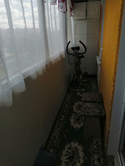 Продам 4 комнатный квартиру