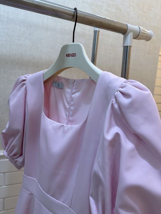 Нереальное стильное платье