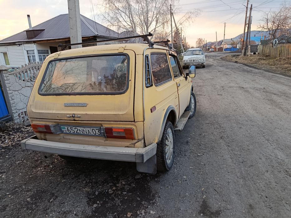 Продам ниву по страховке