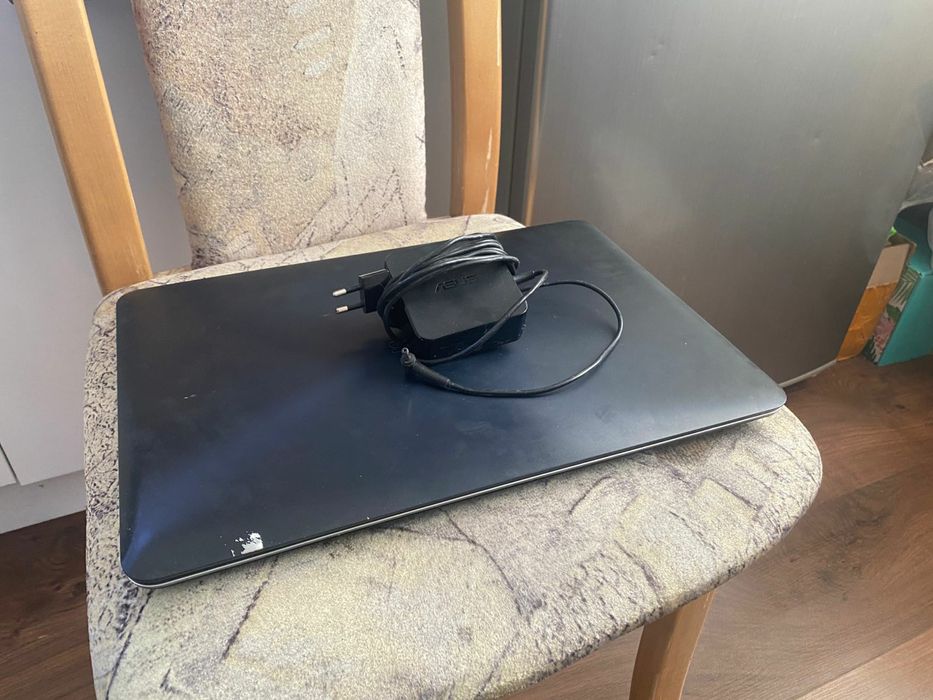 ASUS intel core i7/Nvidia GeForce 940MX/Windows 10/SSD/Type-C