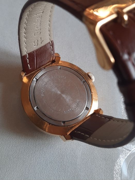 Продам часы Восток-Ау10