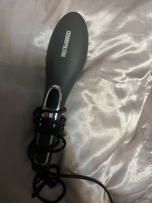 Електрическа четка за изправяме на коса