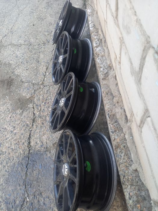 Продам диски   R15 .