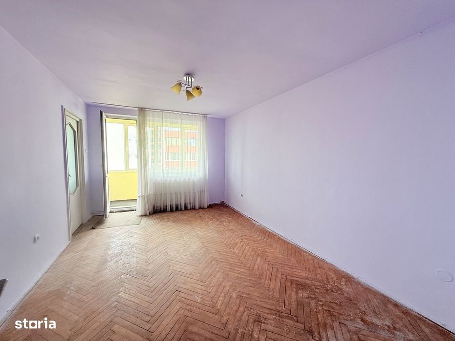 Vand apartament cu 2 camere, cu vedere superba, zona Semicentrala