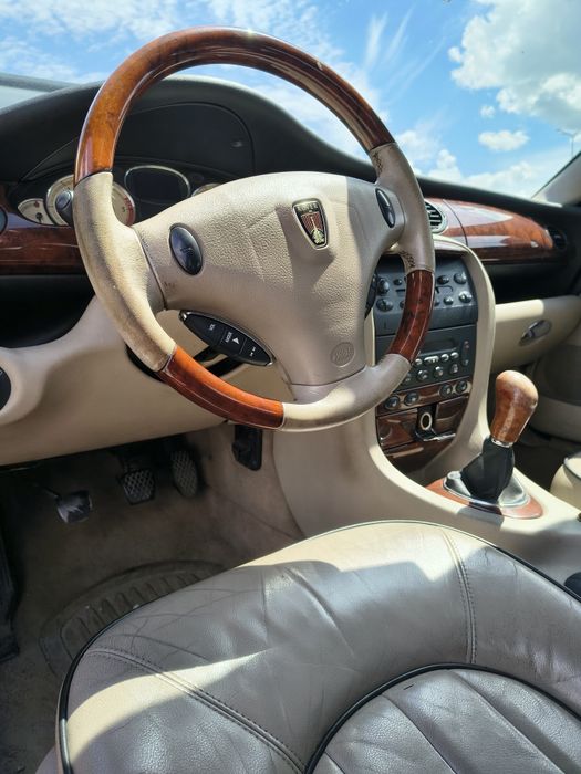 Vând ROVER 75  nu se dezmembrează se vinde complet
