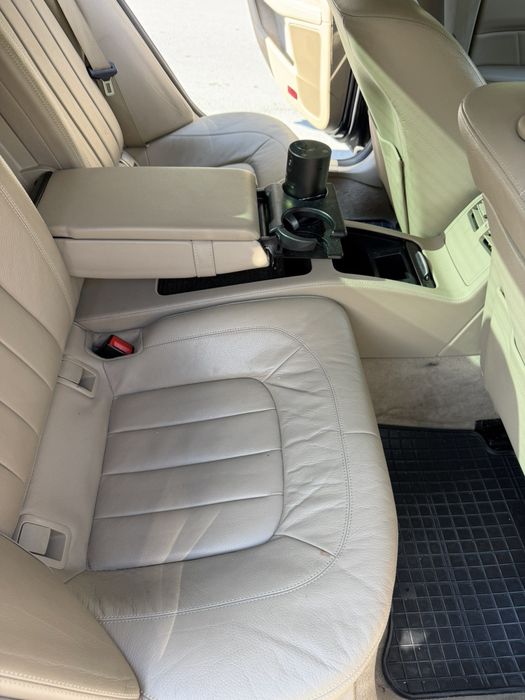 Продавам салон цвят шампанско за Mercedes-Benz W218.  За повече информация, снимки и цена на лично съобщение (ЛС)