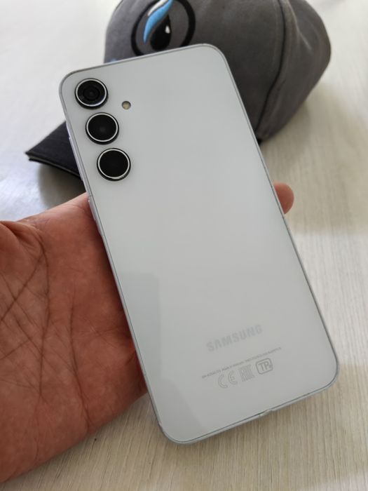 Срочно Samsung A35 5G, 8/128гб