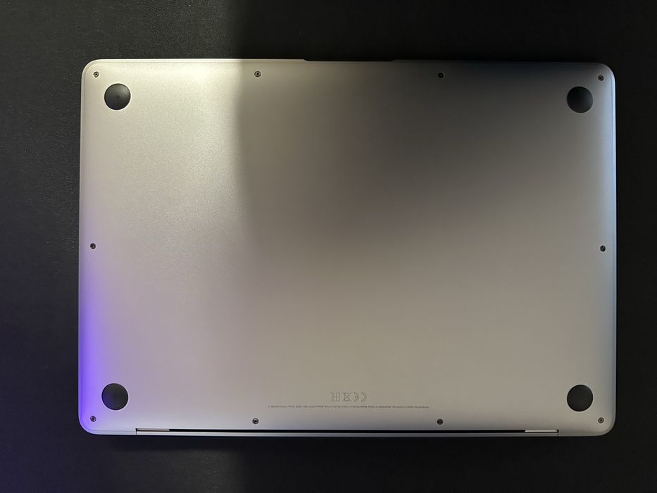 Laptop Macbook Air M1 98% baterie