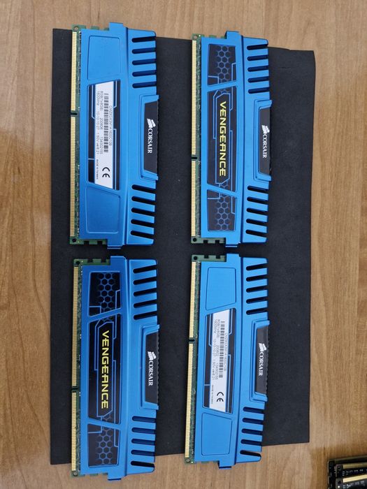 Memorii RAM - DDR4 și DDR3