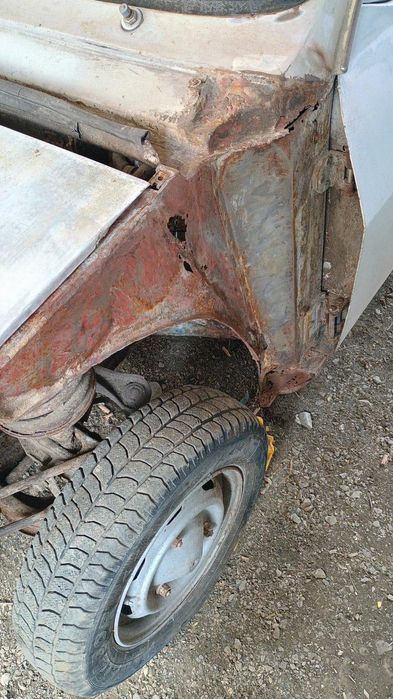 Vand Dacia 1300 pentru restaurare