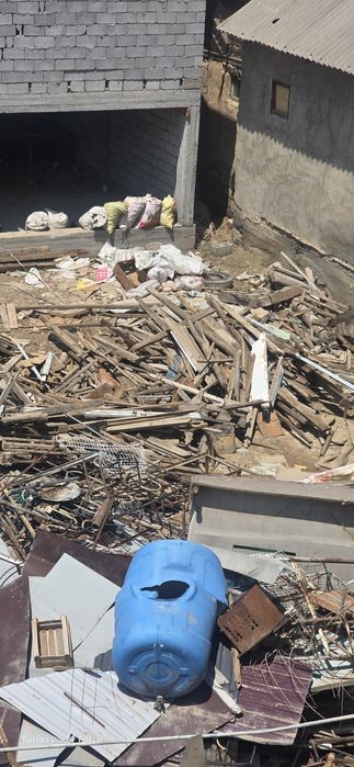 Тахта река сотилади хаммаси