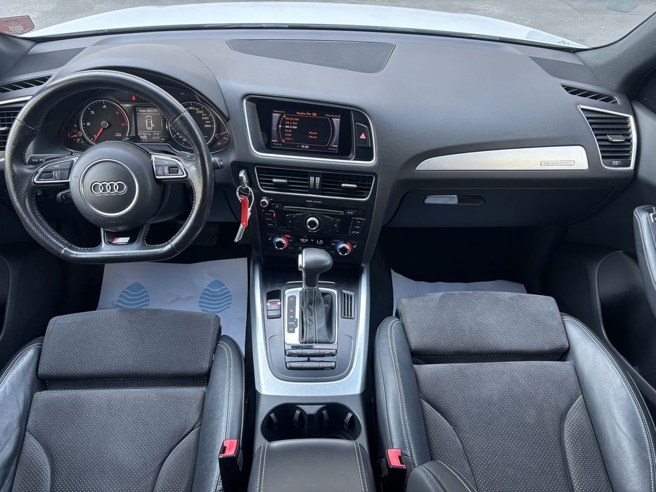 Audi Q5 S Line Quattro Facelift/2.0 Tdi 190cp/Cutie automata/ Distributie NOUA/Revizie efectuata/Piele si Alcantara/Garantie 12 luni/Moduri de condus/