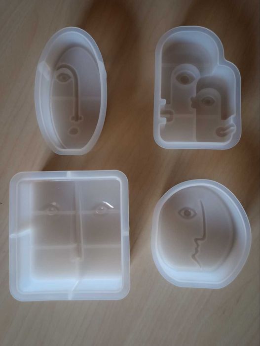 Силиконови молдове за свещи и сапуни