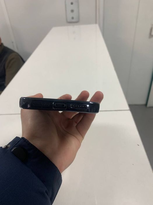 Продам айфон хр 128