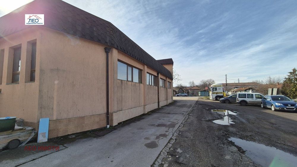 Продава се Магазин в Севлиево - 5847 кв.м за 53 €/кв.м - Снимка #2