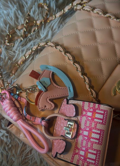 Аксесоари за чанта/ключодържатели coach черешки и други