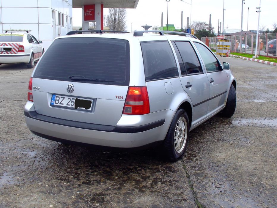 Volkswagen Golf4 2003 1.9tdi(AXR) 7000 de lei