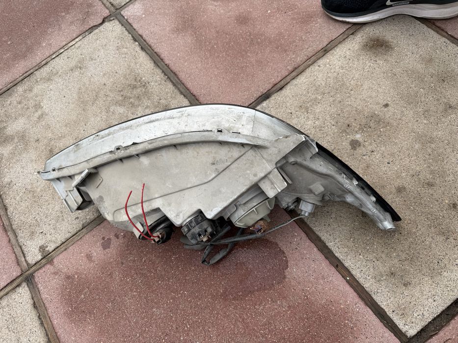 Фара от Тойота камри 30