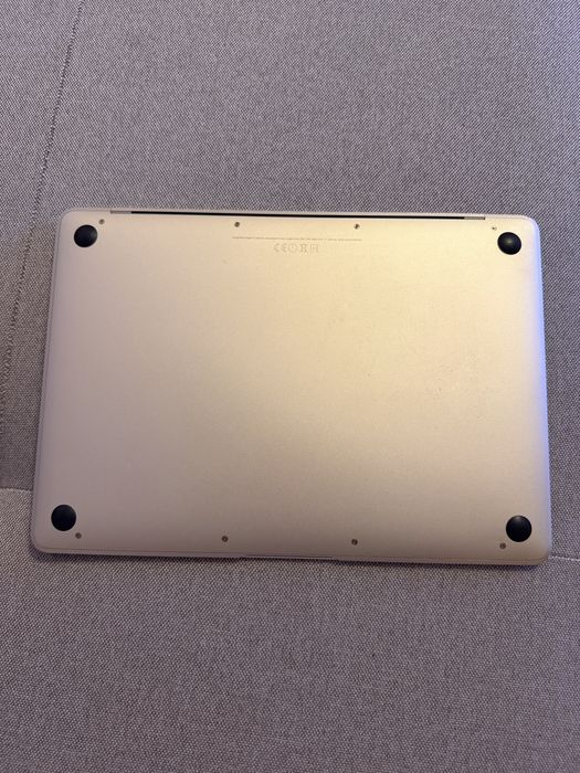 MacBook Air Model A1534
