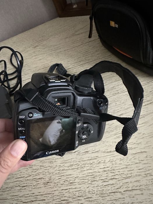 цифровая зеркальная камера Canon EOS 400D