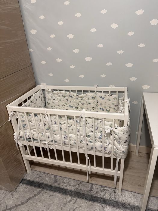 детская кроватка для малышей