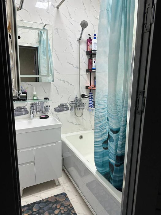 Срочно продам 3/3/4 массив Лабзак Ц 13