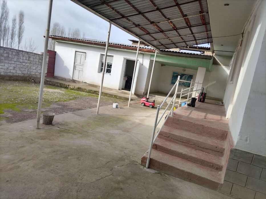 Уй сотилади срочнаа