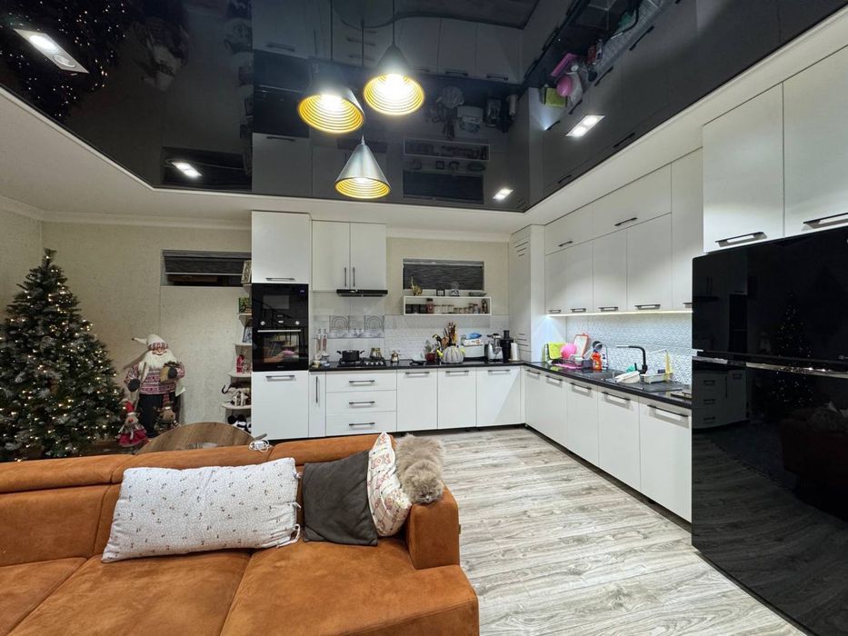 Продается Дюплекс. 97м2. Травматология.