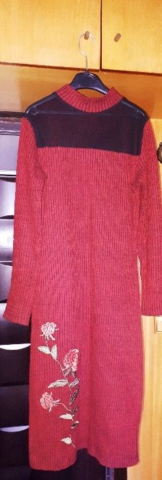 Червена рокля