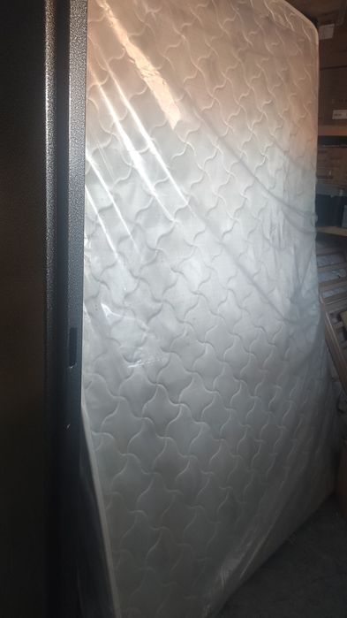 Матрас 140*200 б/у