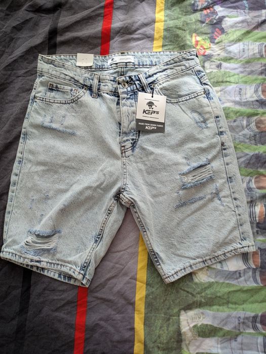 Blugi scurti bărbați 32