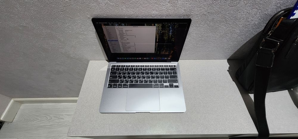 Macbook M1 AIR .