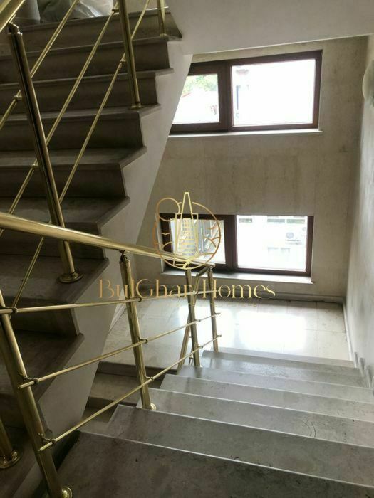 Дава се под наем Едностаен апартамент в Варна, Червен площад - 48 кв.м за 378.93 € - Снимка #5