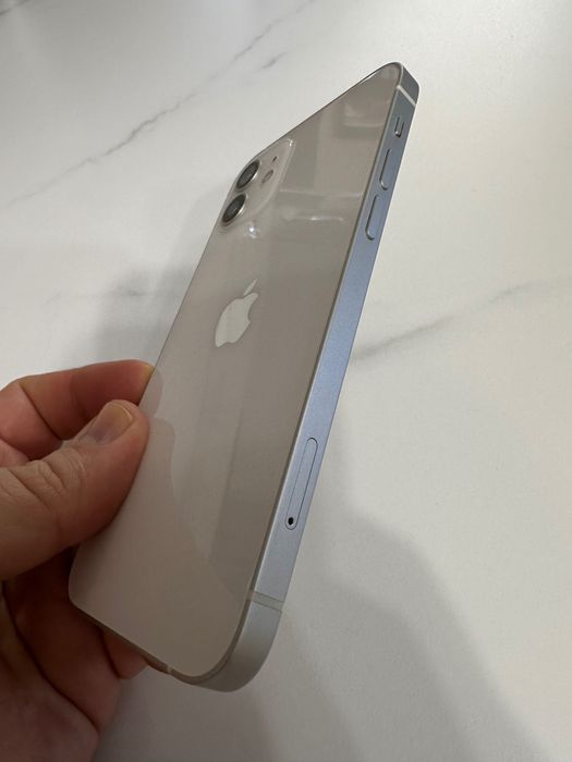 Apple iPhone 12 – 128GB – White – Отлично състояние