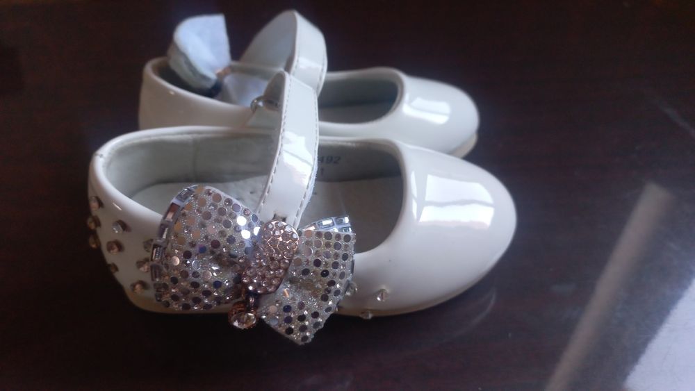 Туфли на девочку