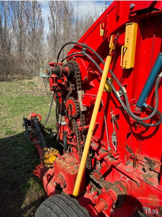 Продам пресс подборщик.