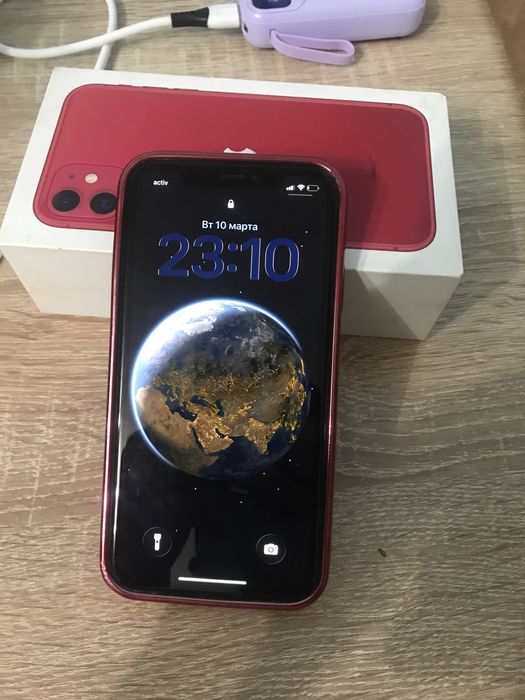 Продам айфон 11 красный 64 гб
