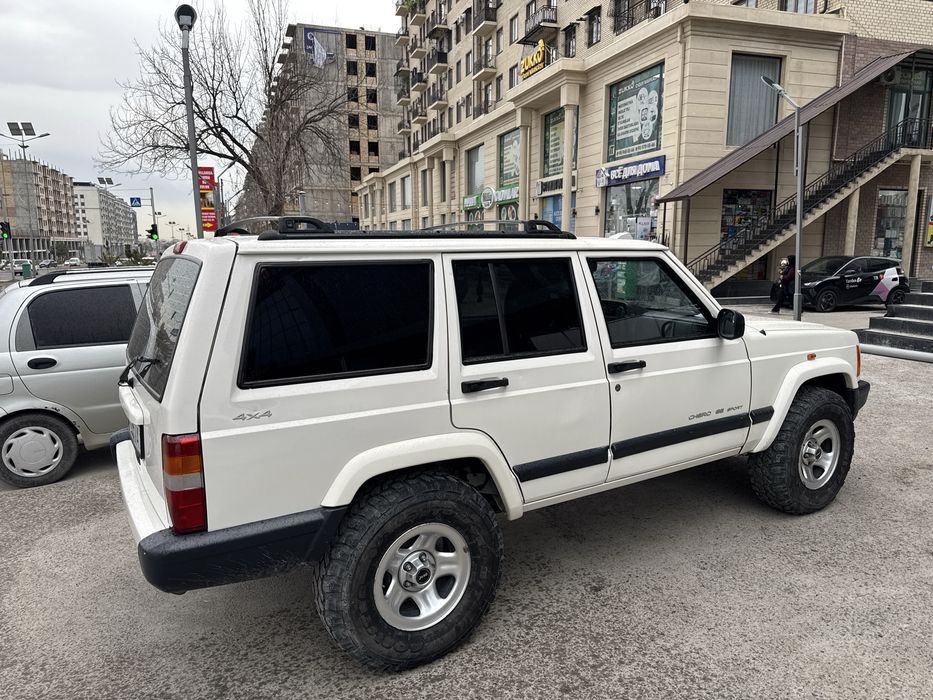 Jeep cheroke ideal